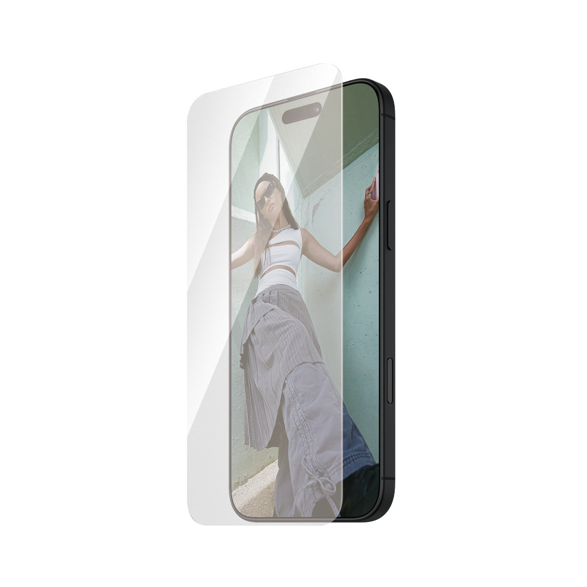 PanzerGlass SAFE. by PanzerGlass® Screen Protector iPhone 16 Pro | Ultra-Wide Fit