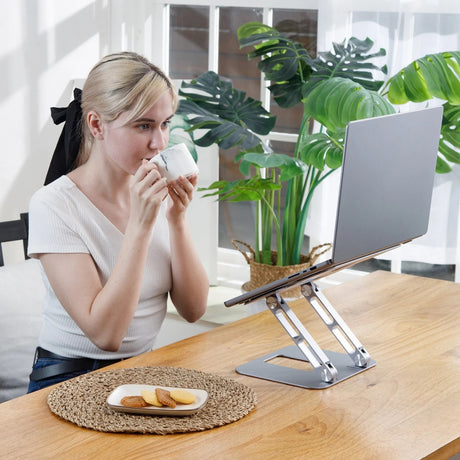 j5create JTS127 Multi-Angle Laptop Stand